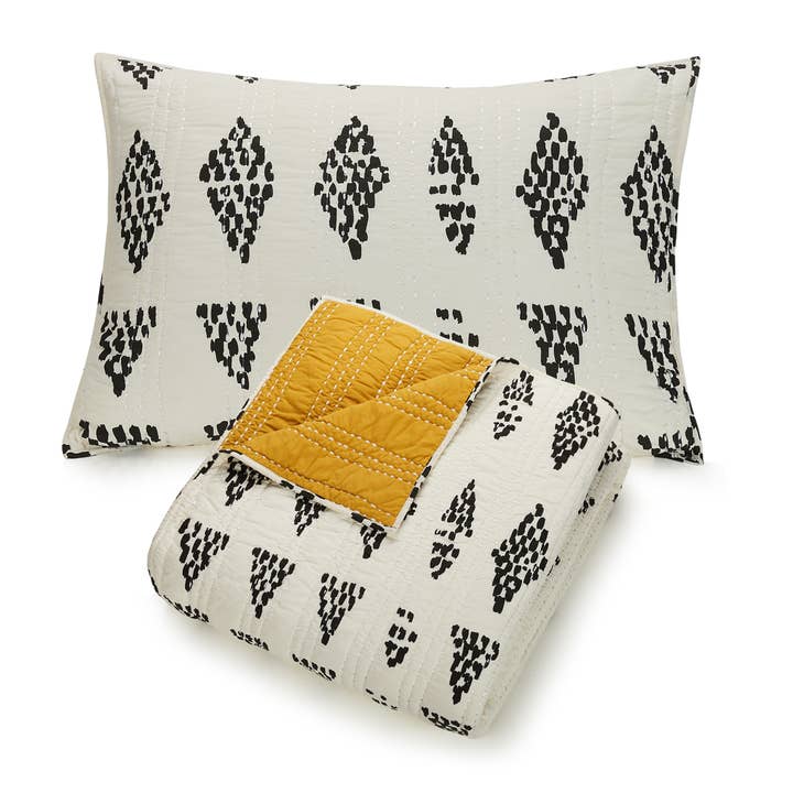 Peking Handicraft - Wholesale Bedding Set - Prosperity 2/3-Piece Quilt Set by Jungalow