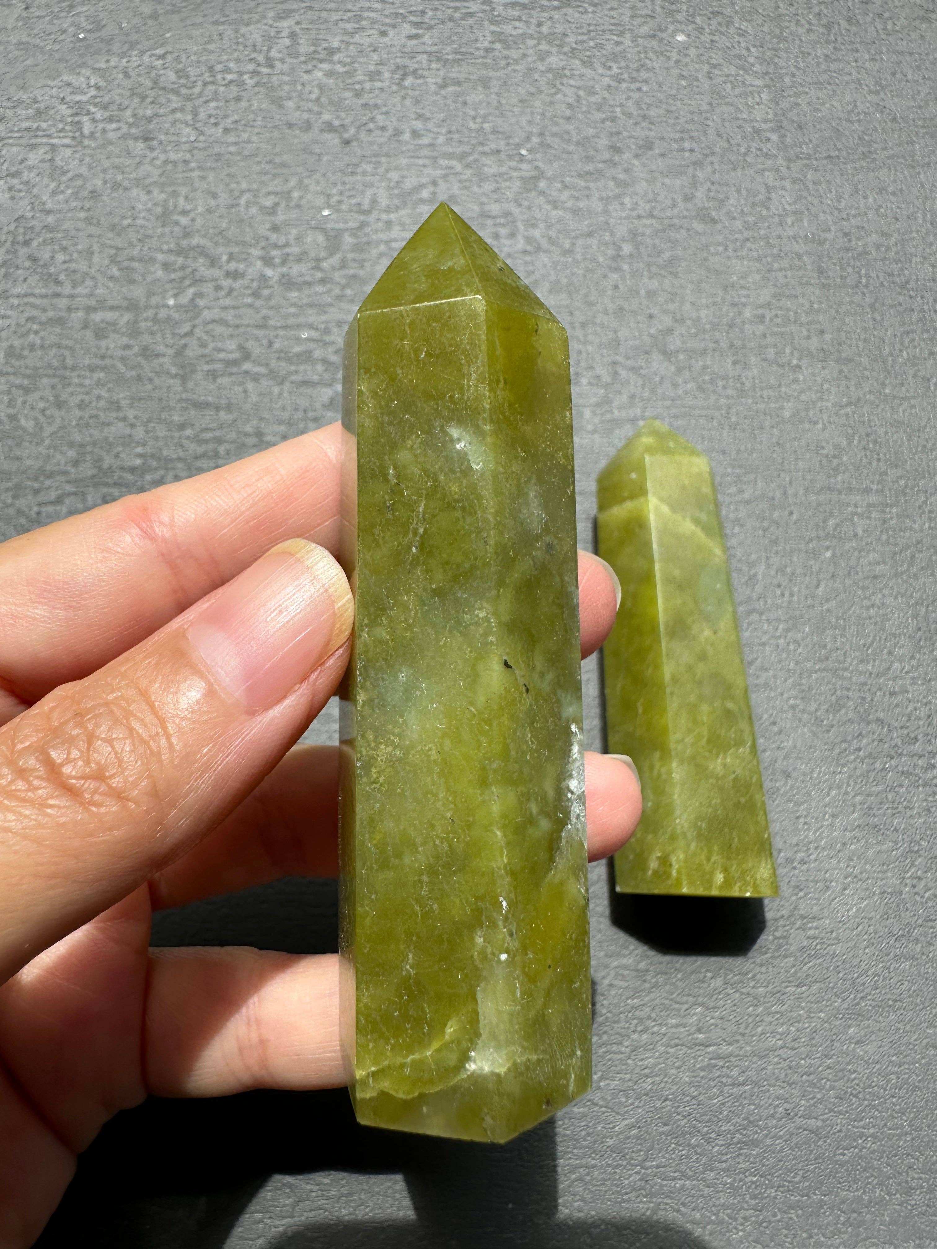 Moon Rituals - Wholesale Spiritual Stone/Crystal - Jade Tower 6-8cm | Natural Jade Crystal for Prosperity, Harmony & Healing | Reiki, Meditation, Chakra Balancing, Positive Energy, Good Luck, Christmas Crystal Gift3