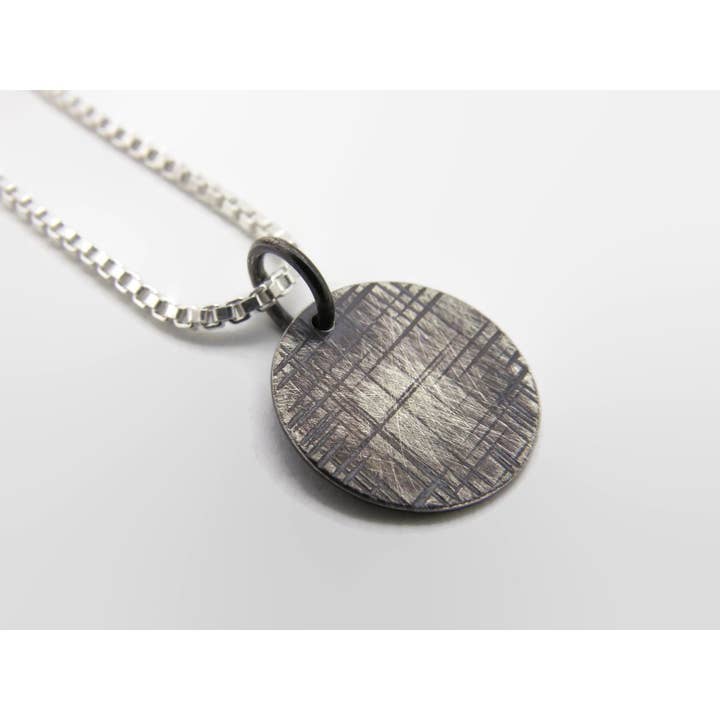 Cross Hatch Vedhæng - Sort for engroshandel hos The Silversmith Jewelry