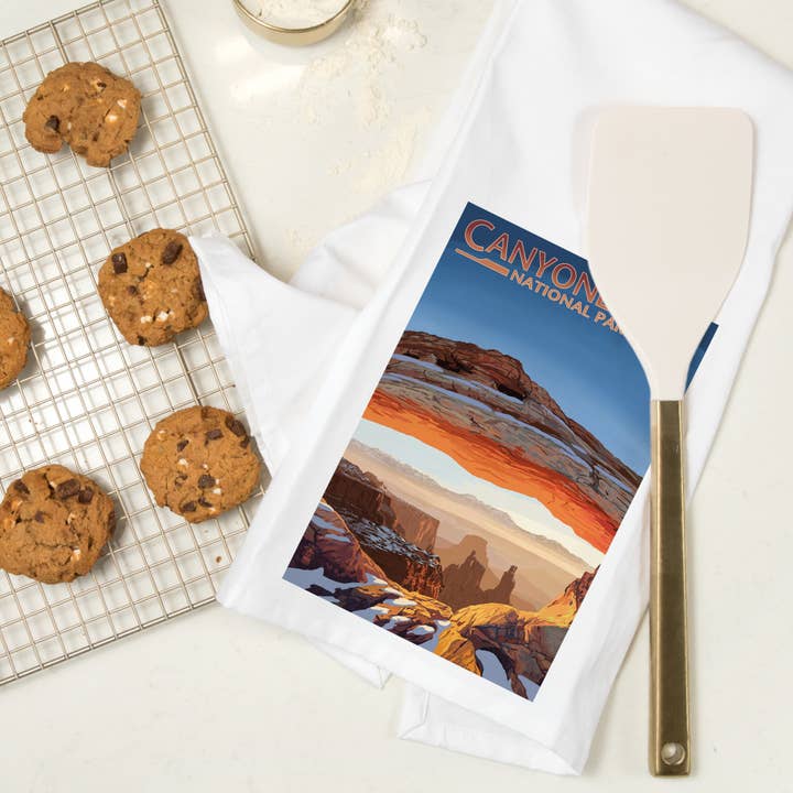 Lantern Press - Wholesale Tea Towel - ORGANIC TEA TOWEL Canyonlands National Park Arch, Painterly6