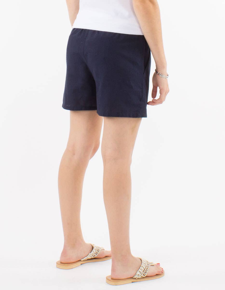 Coline – Großhandel Shorts – Damen – Shorts für Damen aus 91 % Baumwolle und 9 % Leinen mit Gürtel1