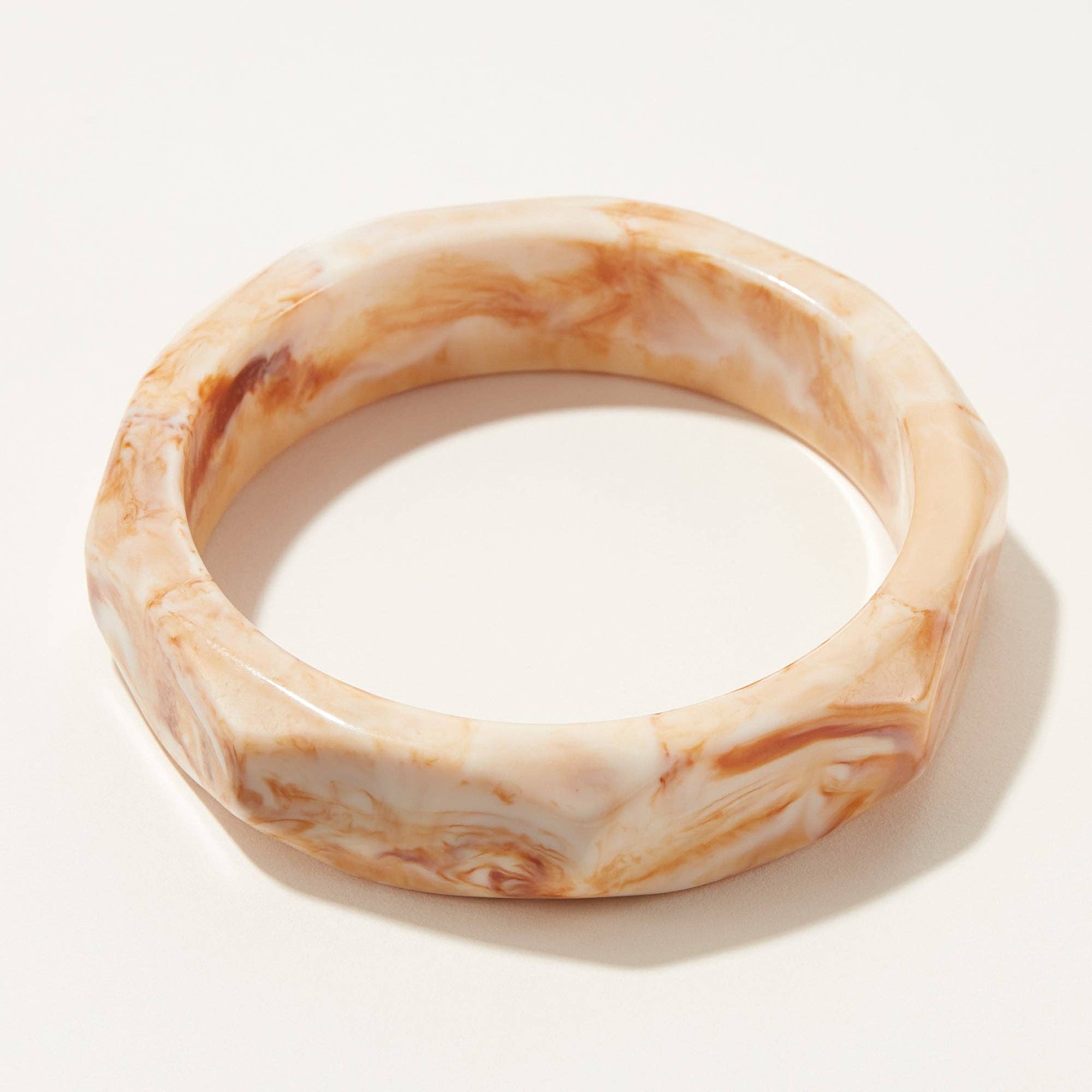 Frem – wholesale Bangle bracelet – Oversized Octagon Resin Bangle Bracelet3