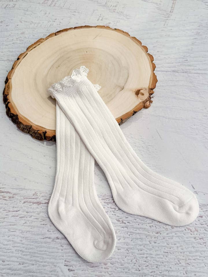 The Hair Bow Company - Wholesale Socks - Kids - White Lettuce Edge Ruffle Socks