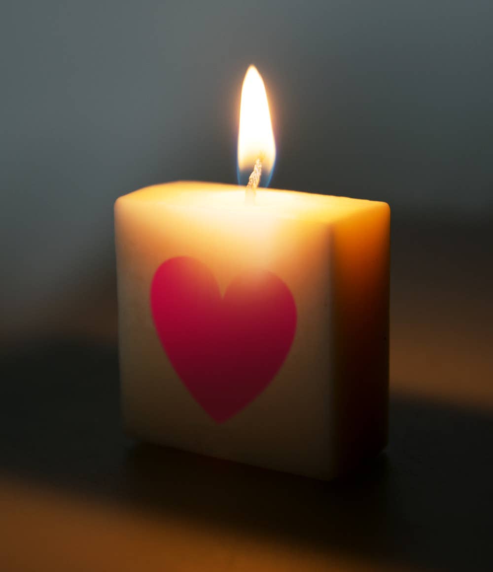 PD Party - Wholesale Novelty Candle - Letter candle - Heart (red)1