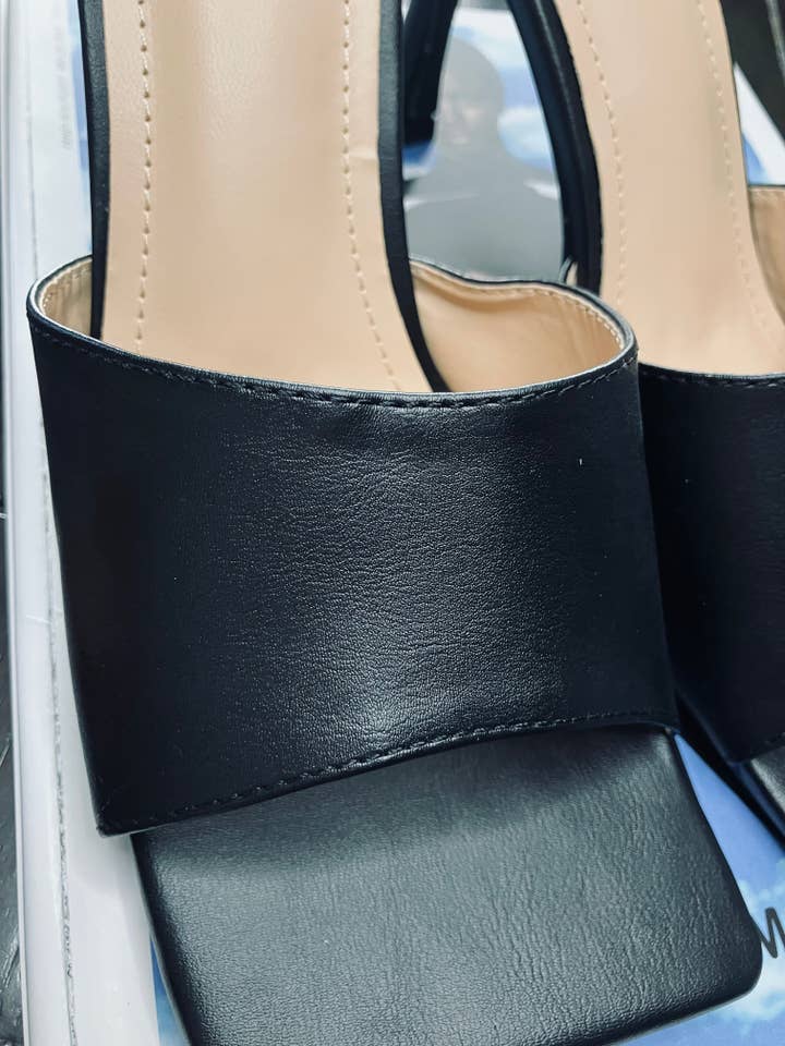 Kickz Wholesale - Wholesale Low Heels - Women's - Cape Robbin Town Square Heels