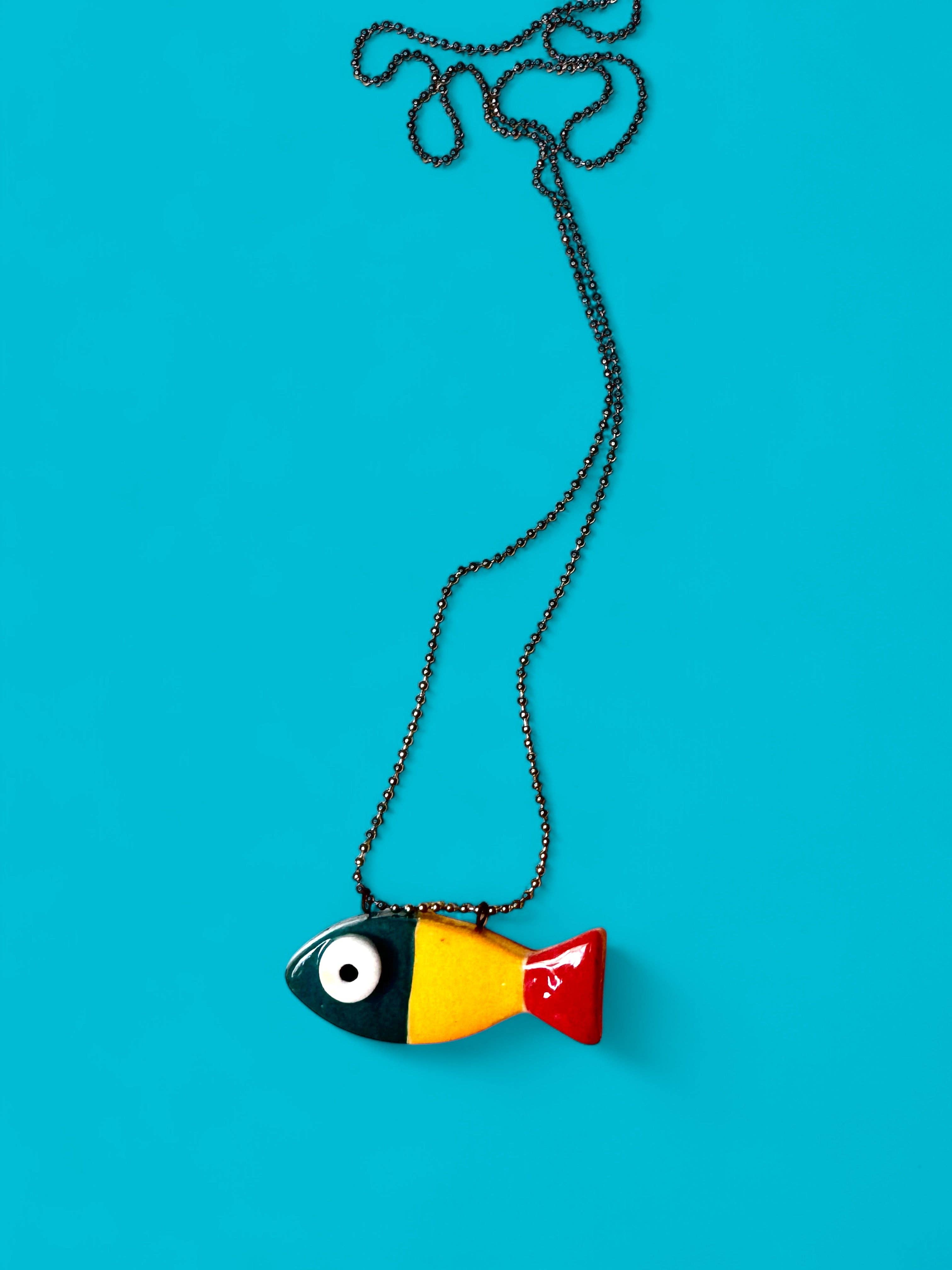 Thetis Art Studio - Wholesale Pendant/Charm Necklace - Ciondolo a forma di pesce in ceramica (con collana)1