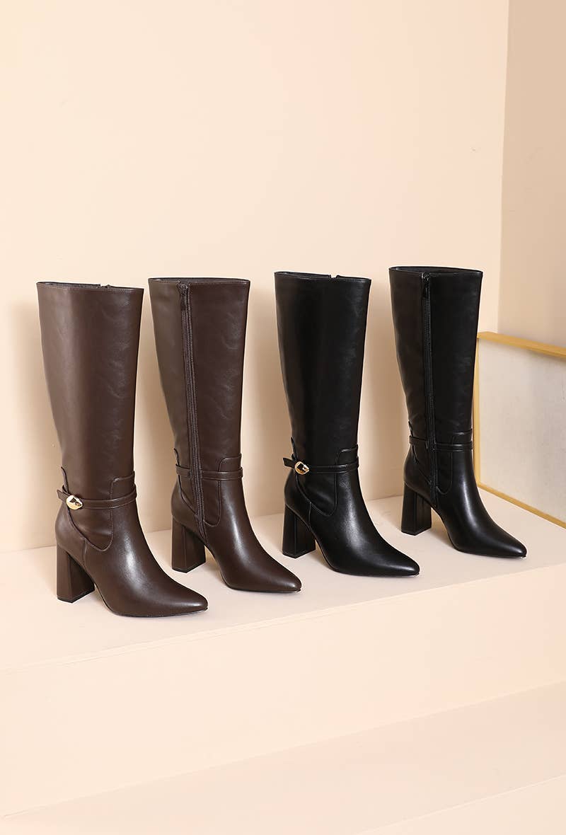 Joia Paris – wholesale Stövlar - Unisex – Eleganta höga stövlar med fyrkantig klack och metalldetaljH8-999H2