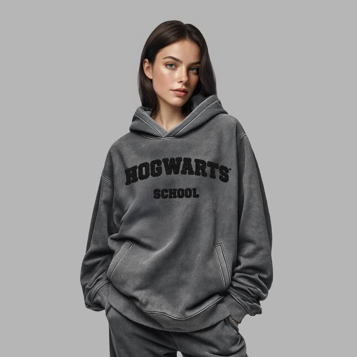 Blvck Paris - Wholesale Hoodie - Unisex - Harry Potter x Blvck ‘Hogwarts’ Hoodie2