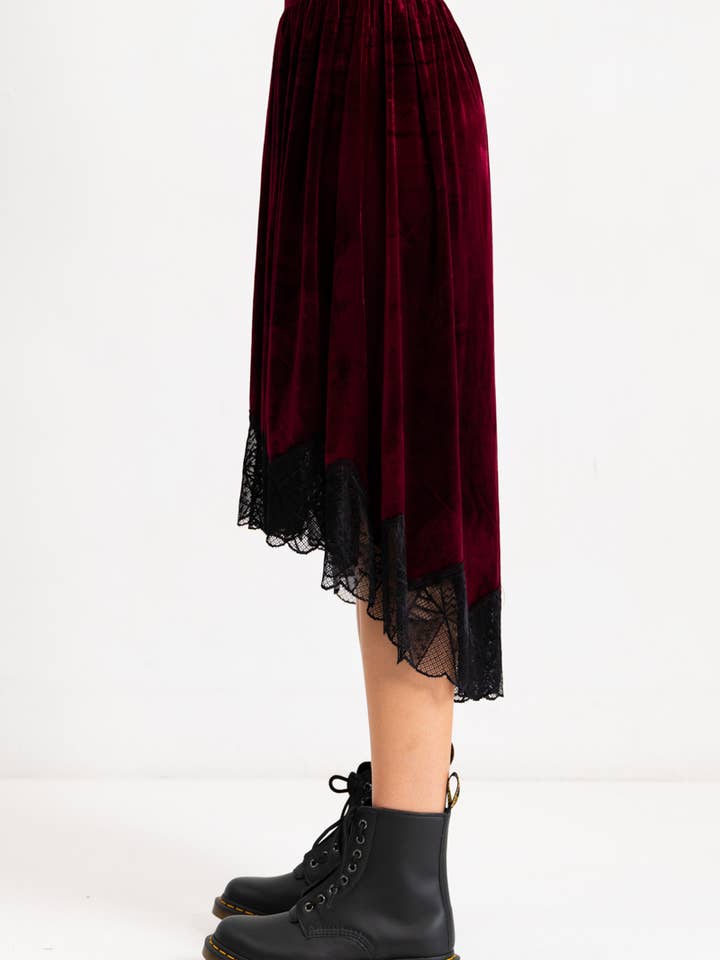 Favorite Girl – wholesale Kjol - Dam – FS56001 - ELASTISKT MIDJEBAND I SAMMET HI-LOW MIDI-KJOL med SPETS