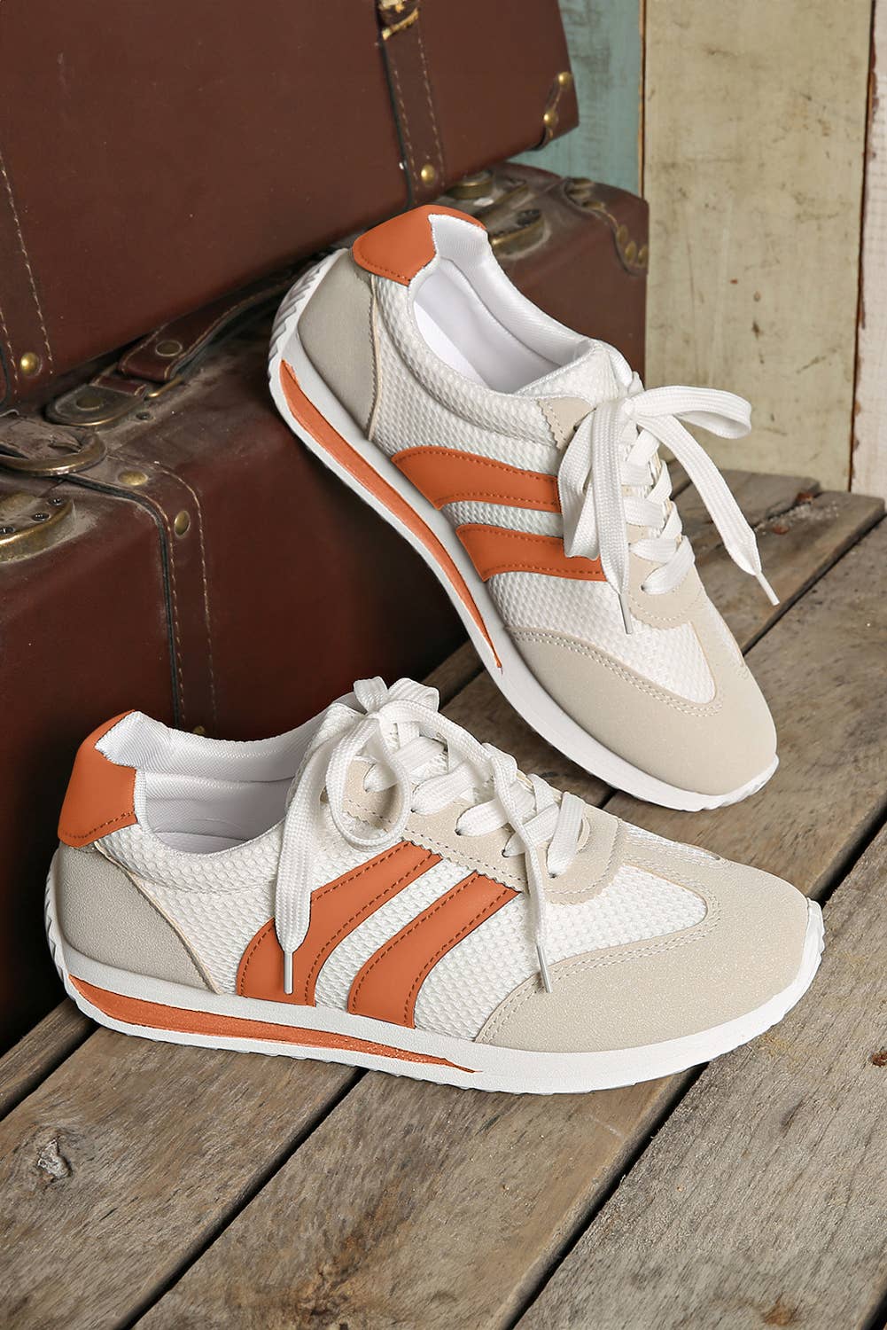 Aapparella - Wholesale Lifestyle Sneakers - Women's - Colorblock Contrast PU Panel Sneakers | US6-102