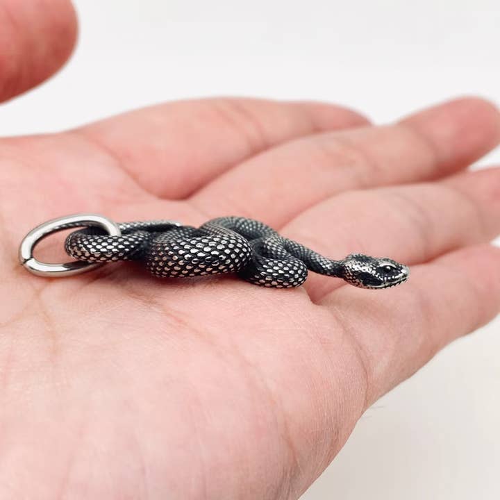 Mio Queena - Wholesale Craft Supplies - Stainless Steel Blackening Snake Charm Pendant - MJ/MNP1