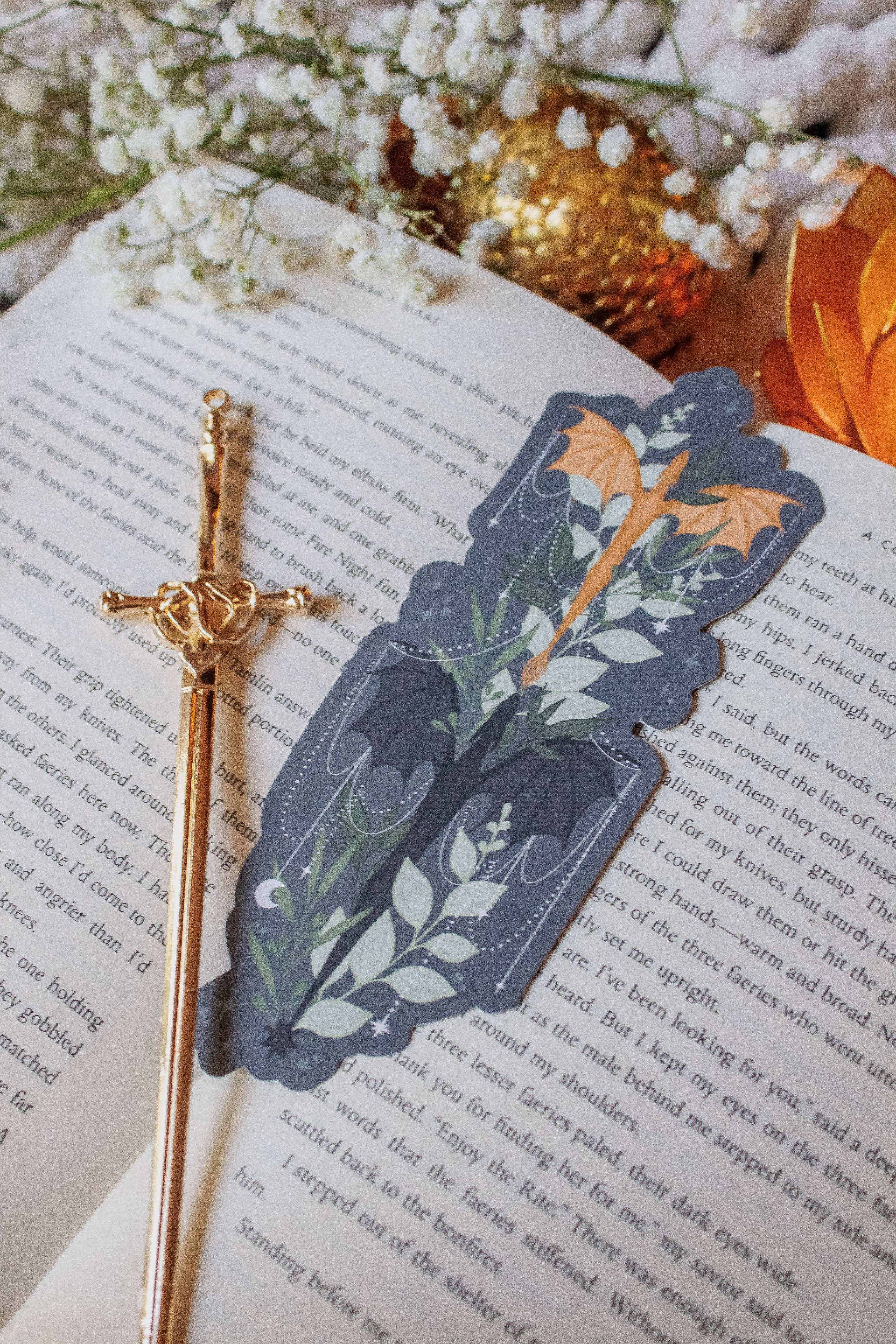 Meaggie Moos - Wholesale Bookmark - Fourth Wing Tairn and Andarna Bookmark 4