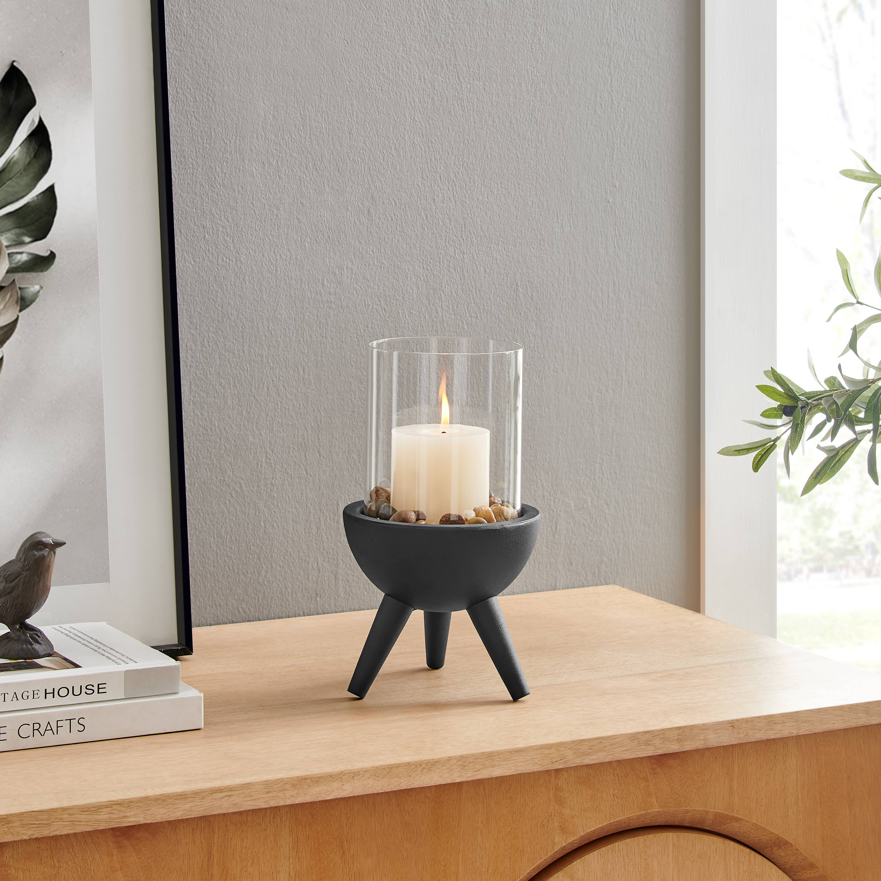 Danya B – wholesale Candle holder – Molta Modern Black Metal Pedestal and Glass Candle Holder5
