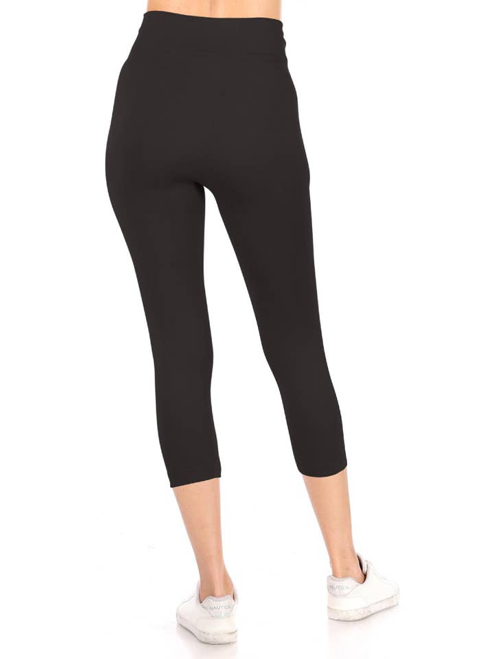 MOA COLLECTION - Wholesale Athletic/Lounge Leggings - Women's - Women's Casual Solid Seamless Capri Leggings9