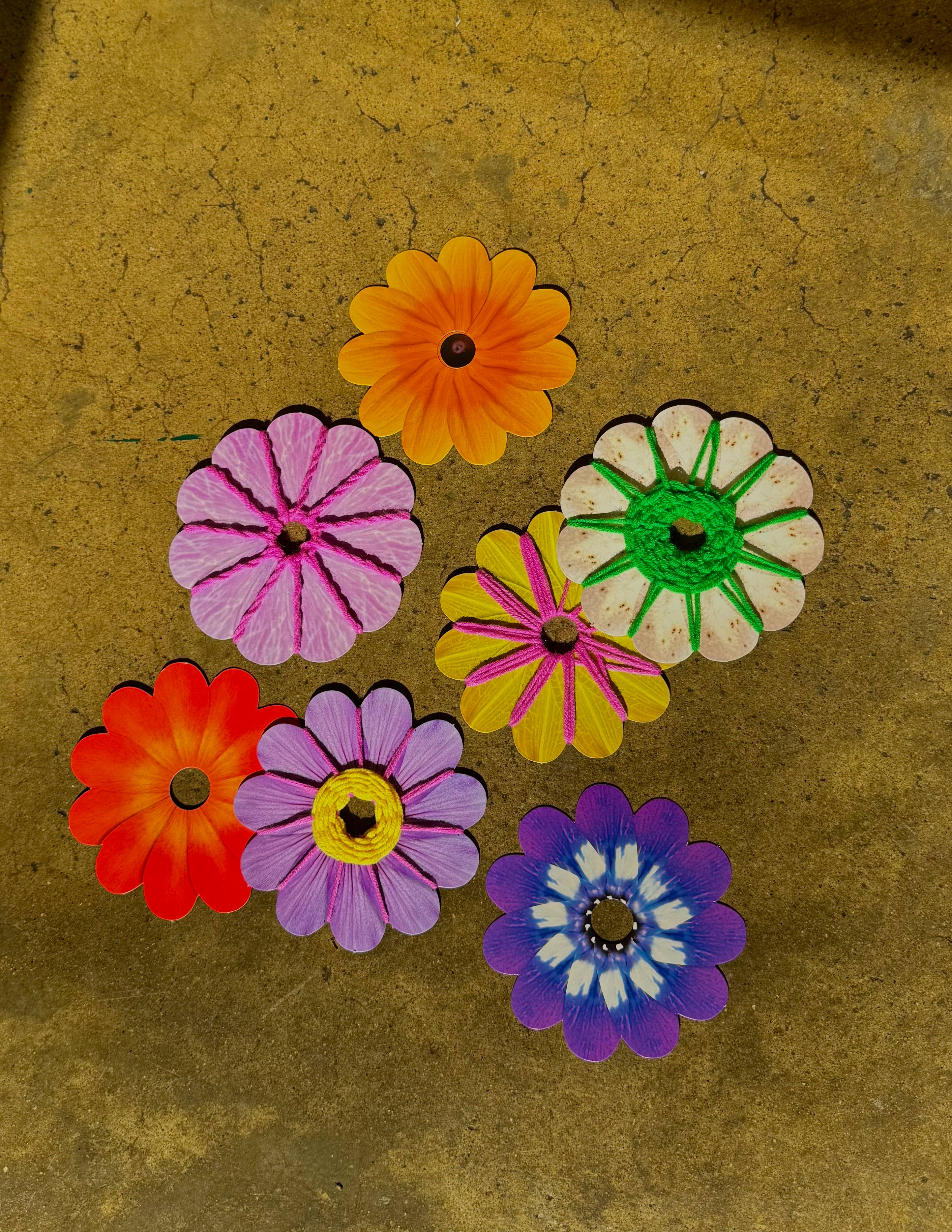 Roylco - Wholesale DIY Craft Kit - Kids - Weaving Flowers for Classroom or Take Home Activities2