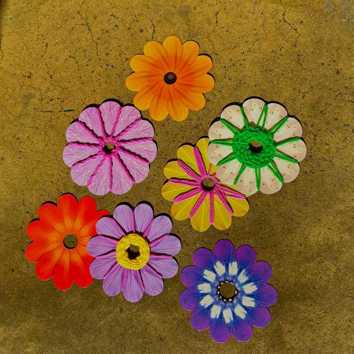 Roylco - Wholesale DIY Craft Kit - Kids - Weaving Flowers for Classroom or Take Home Activities2