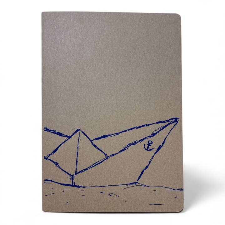 Notizbuch A5 | Navy Paperboat | Handbedruckt | Kraftpapier | Gepunktet | 32 Seiten | FSC-zertifiziert | Handmade für den Großhandel von ilovemixtapes