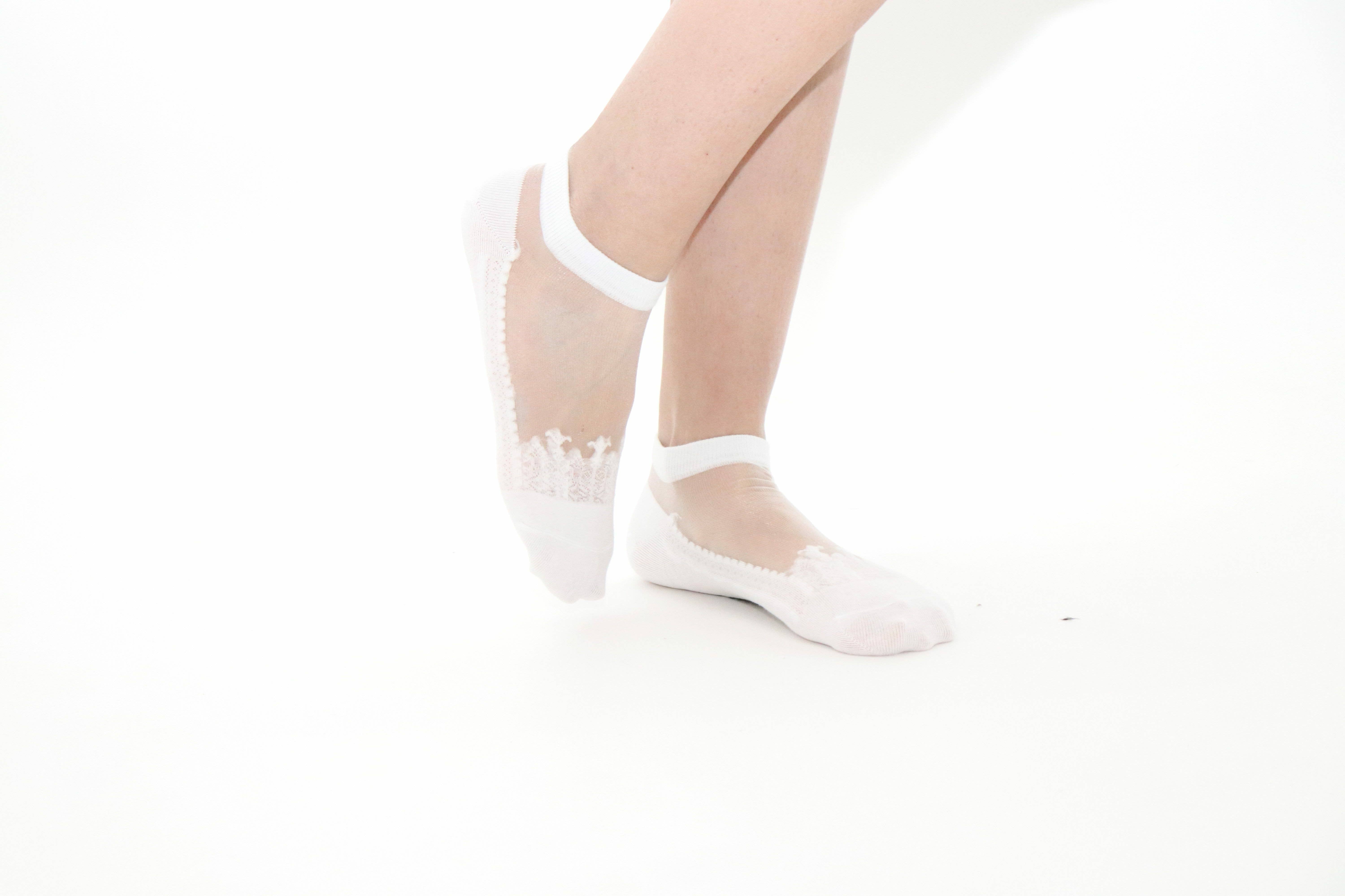 Yuko B - Wholesale Socks - Women's - DIVA - White - The Sheer and Durable Cotton Socks2