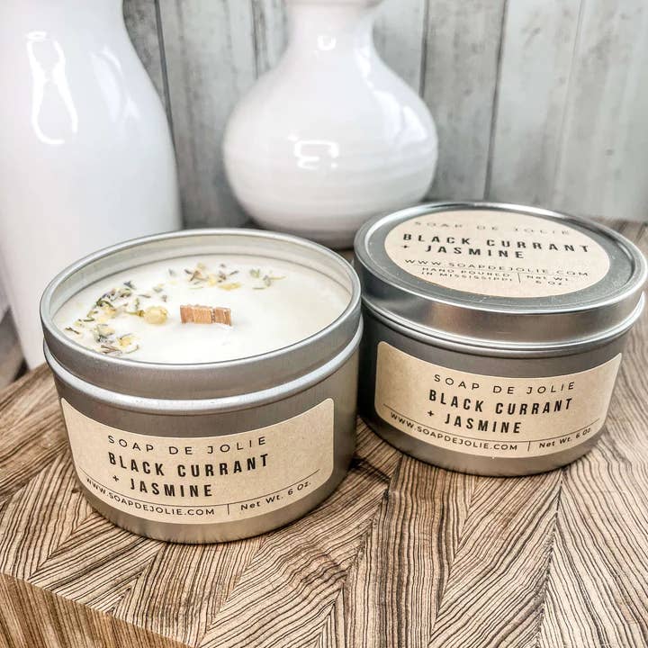 Soap de Jolie - Vente Bougies de voyage - Boîte à bougies de soja de 8 oz (poids net 6 oz) - Cassis et jasmin