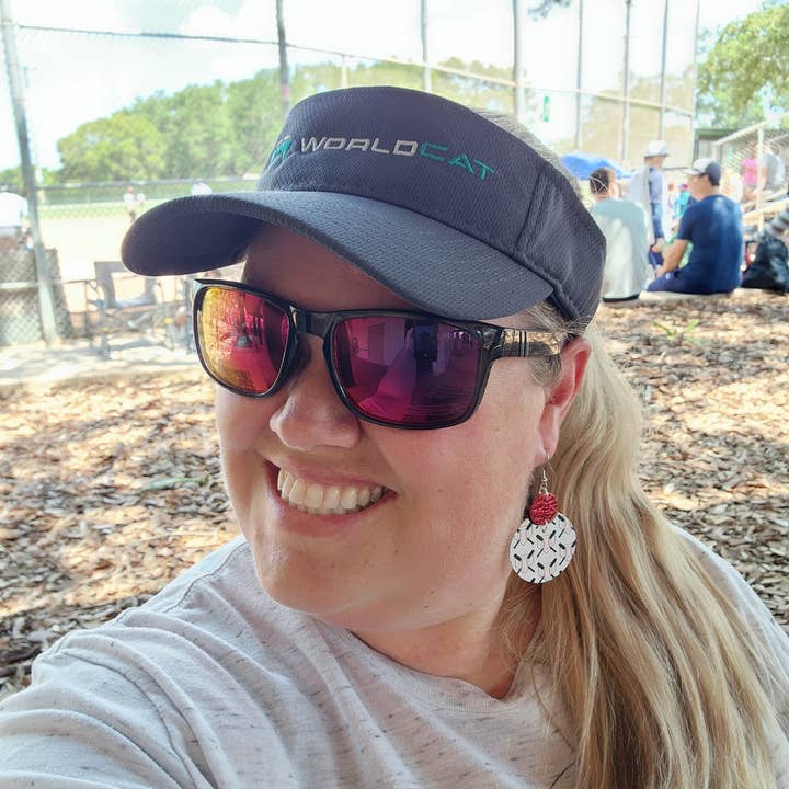 FL Girl Designs – Engroshandel Hængeøreringe og creoløreringe – Baseball og Softball Jordan Ægte læder øreringe5