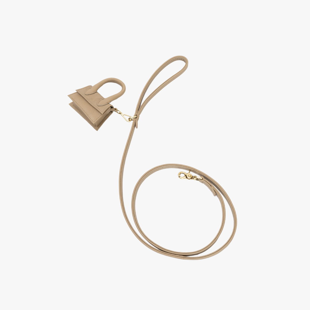 The Dog Musthaves – wholesale Pet treat bag – Dog – The Dog Musthaves Designer Bag - Beloningstasje voor hondenkoekjes en poepzakdispenser - Zand Taupe6