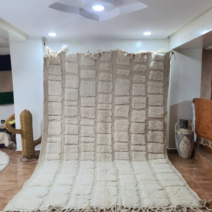 HANDMADE CARPETS MOROCCAN RUGS 200 - 300 cm 179 for wholesale by Maroccarpets Poufs and pillows wholesale +31648976894