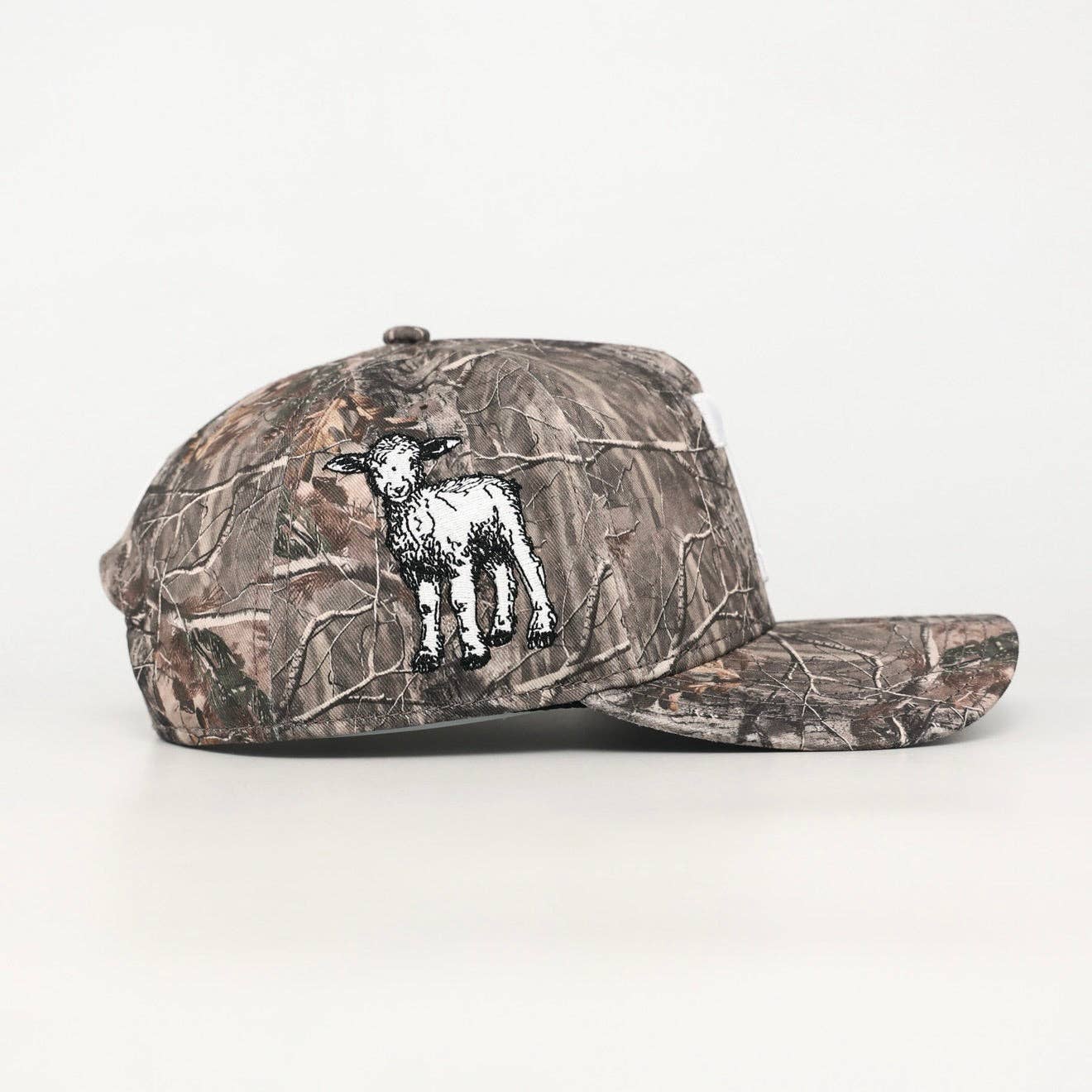 Malta Apparel LLC – Boné de beisebol - Unissexo por atacado – ‘7’ Premium SnapBack (Estruturado) - Malta Woodland Camo2
