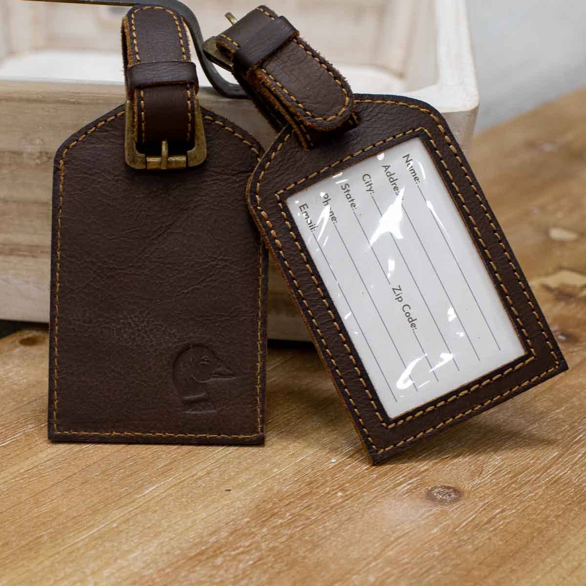 The Royal Standard - Venta al por mayor Etiqueta de equipaje - Etiqueta de equipaje de piel de pato en relieve, marrón oscuro, 3 x 4,751