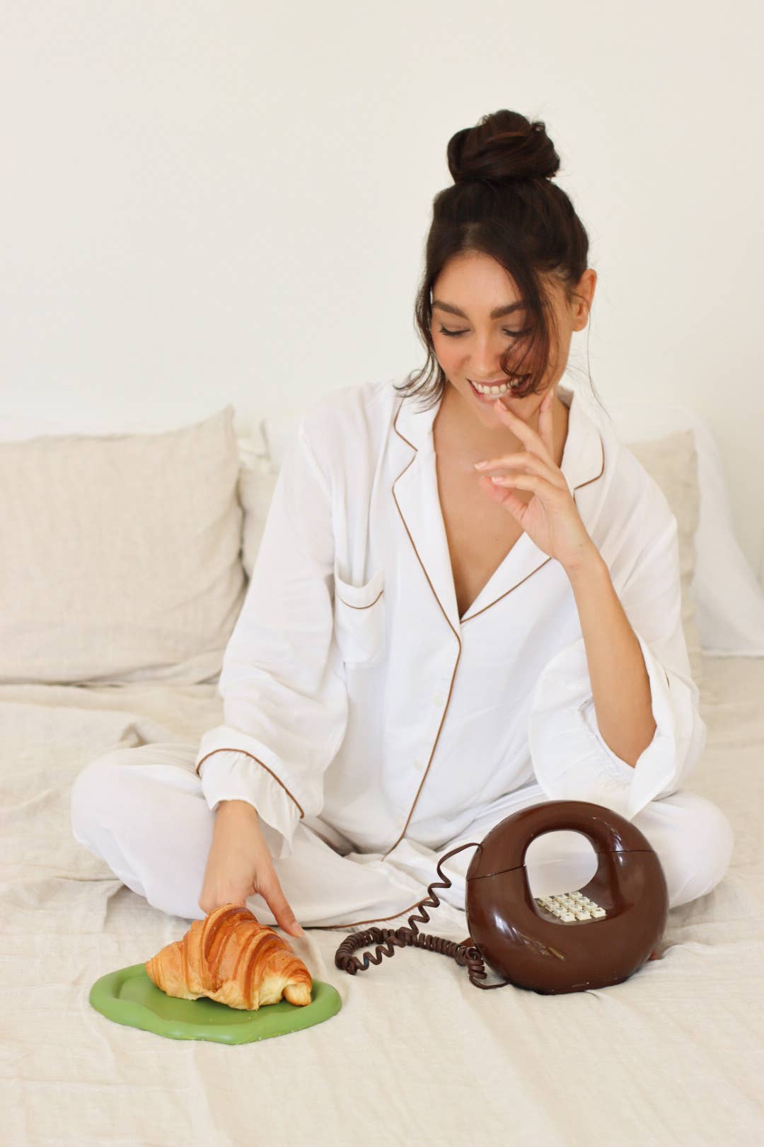 Carolina Benoit – wholesale Sleepwear set – Women's – Bamboo Pajama With Ruffle - White With Brown Lounge relax11