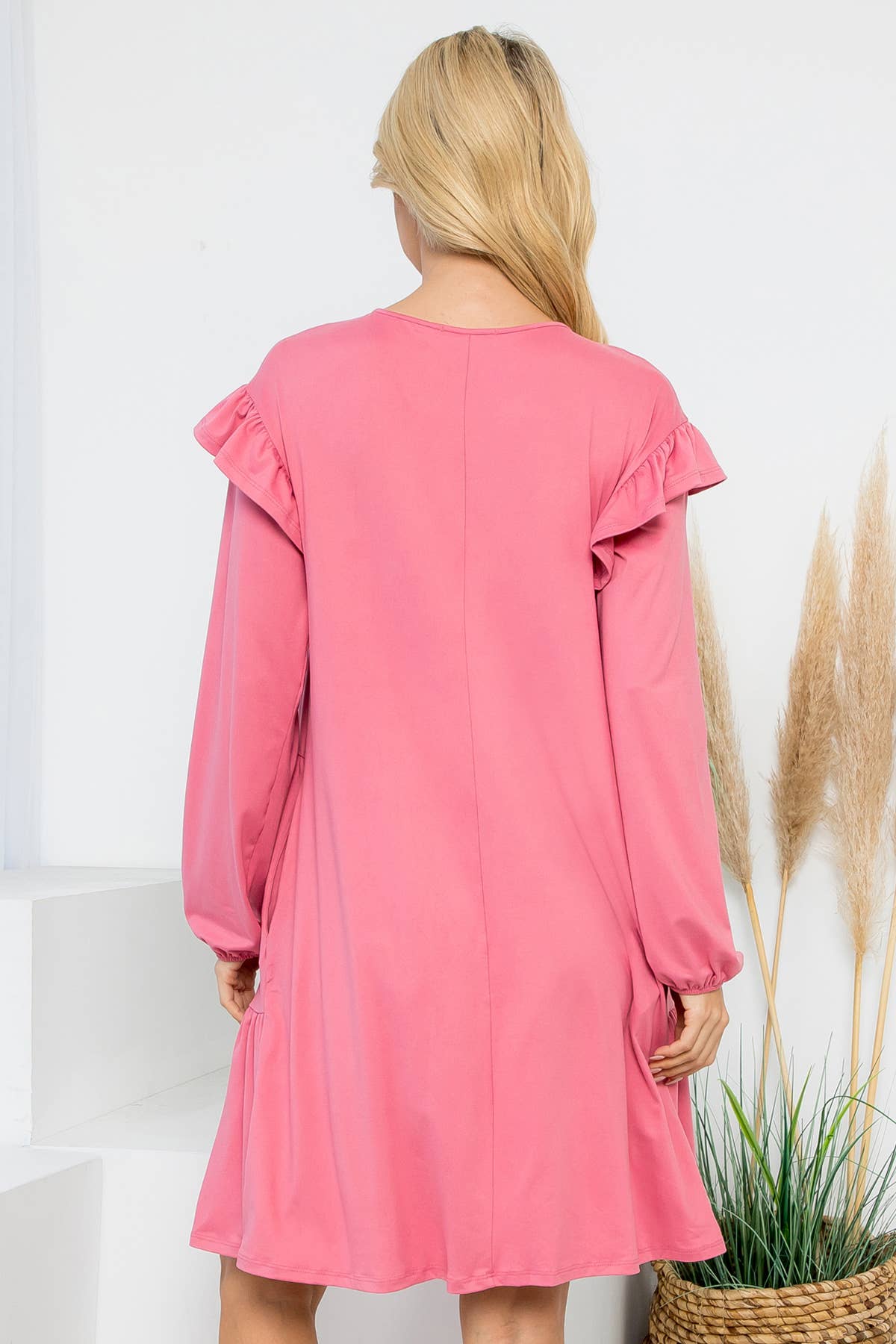 You & Me - Vendita all'ingrosso Vestito - Donna - YMD10024V - ABITO A TINTA UNITA CON DETTAGLIO A VOLANT A MANICHE LUNGHE70