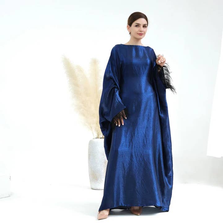 Opulent Orchid - Wholesale Jurk - Dames - NIEUW Moslimjurk met gesloten Abaya-mouwen en veren