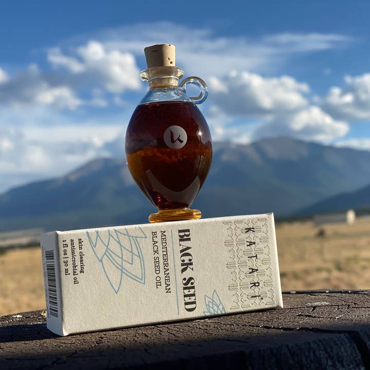 Katari Beauty - Wholesale Facial oil - Black Seed Anti-Acne Skin Healing 100% Pure Cold-Pressed Oil7