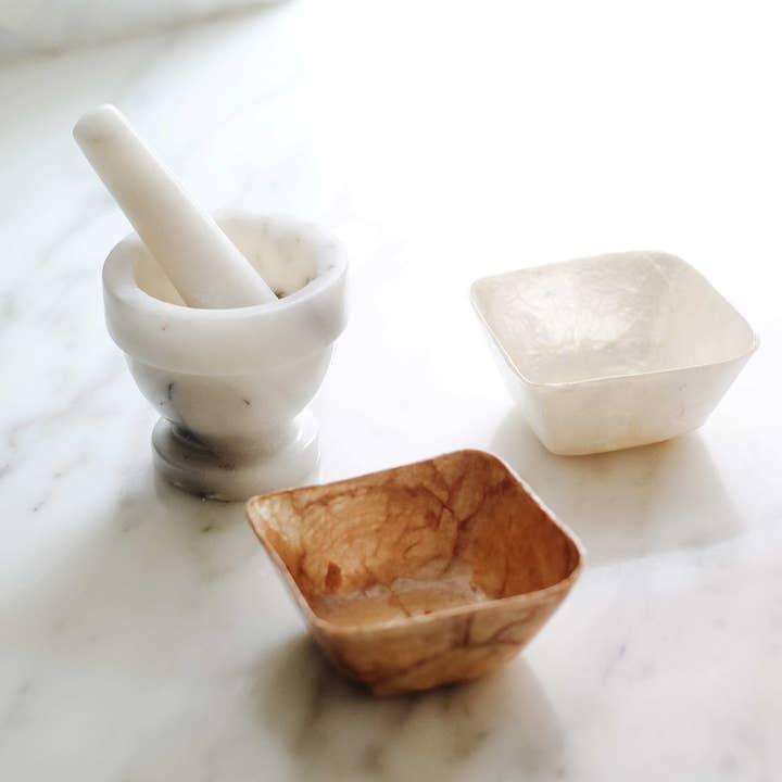 Dekorasyon Gifts Decor - Wholesale Decorative Plate/Dish/Bowl - Capiz Square Mini Bowl1