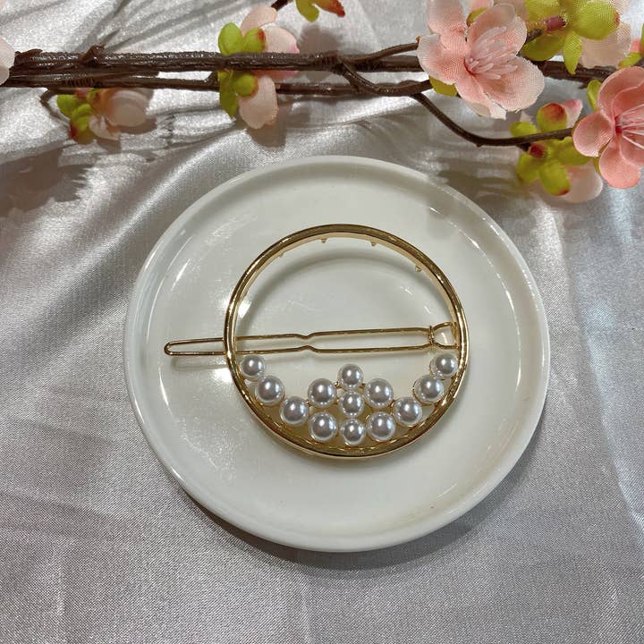 LadyJuneAccessories - Vente Barrette – femme - Barrette à cheveux perle dorée, pince à cheveux en laiton, barrette ronde4