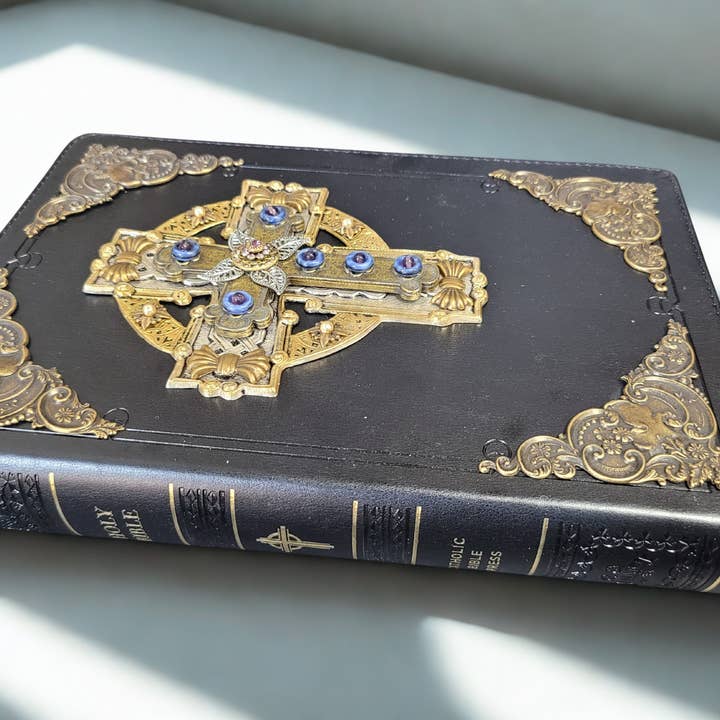 DeMartineau - Wholesale Religion Book - NABRE 24ct Gold Plated Celtic Cross Jeweled Bible-Black1
