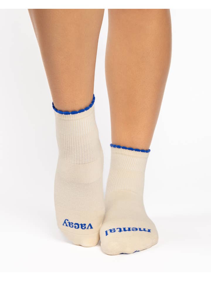 Pointe Studio - Wholesale Socks - Women's - Women's Mental Vacay Ankle Grip Sock