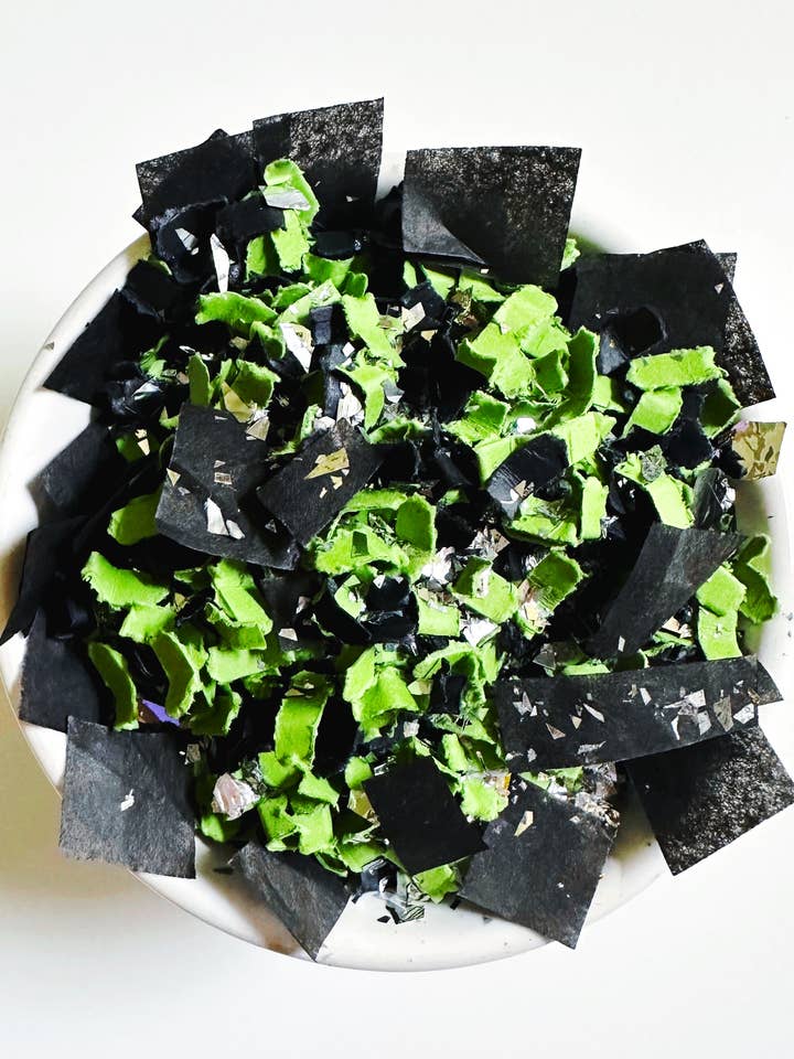 Mélange à confettis Witch's Brew pour la vente par Announce Divinely