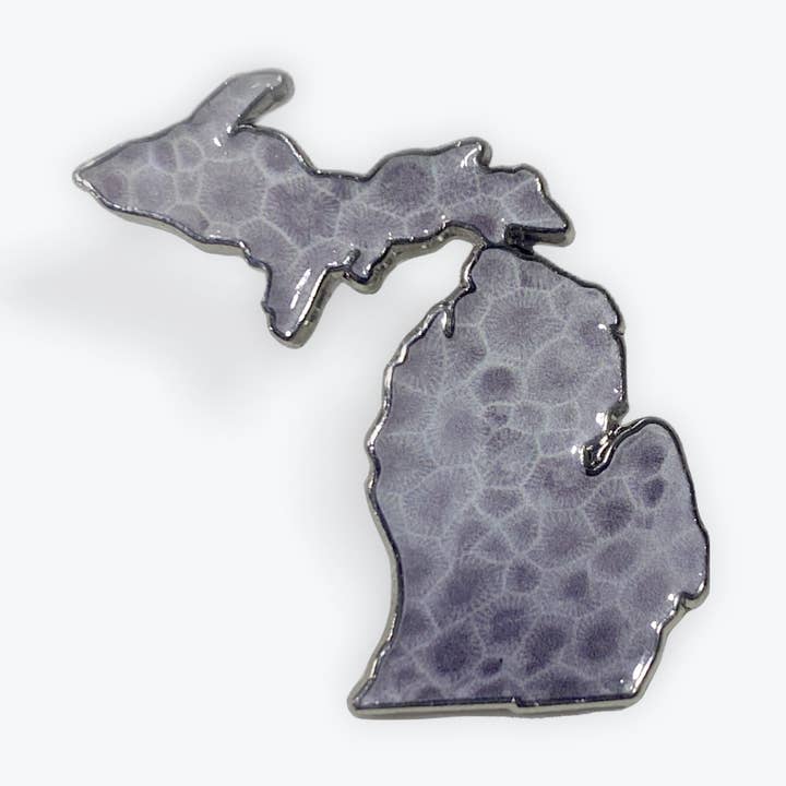 Spilla: Mappa del Michigan Pietra di Petoskey per la vendita all'ingrosso da parte di My State Designs