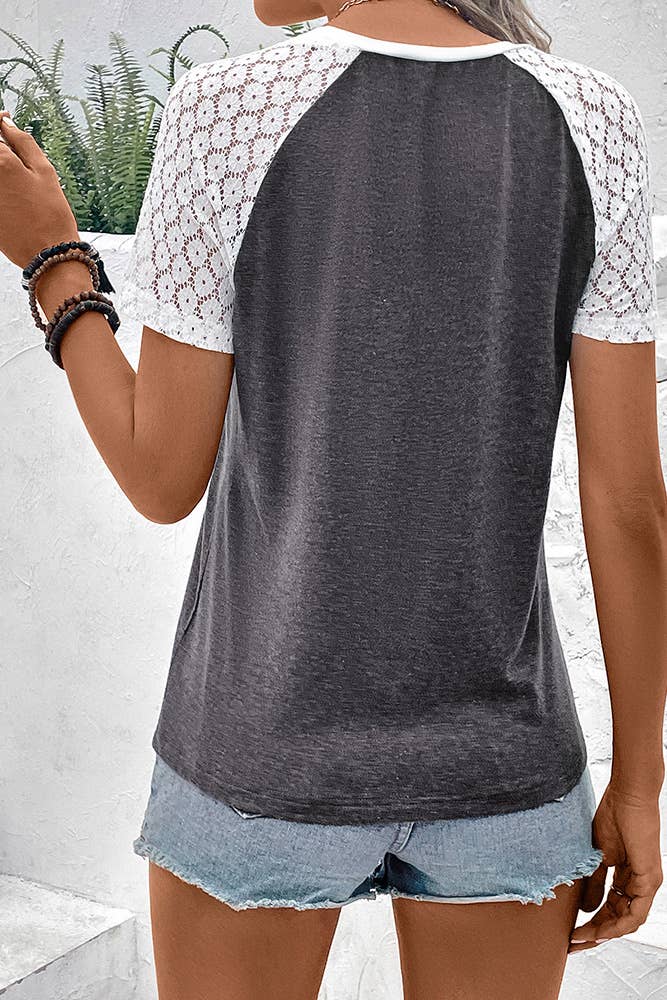 UNISHE - Wholesale Knit Top - Women's - Color Block Lace Sleeves Top YBL05811