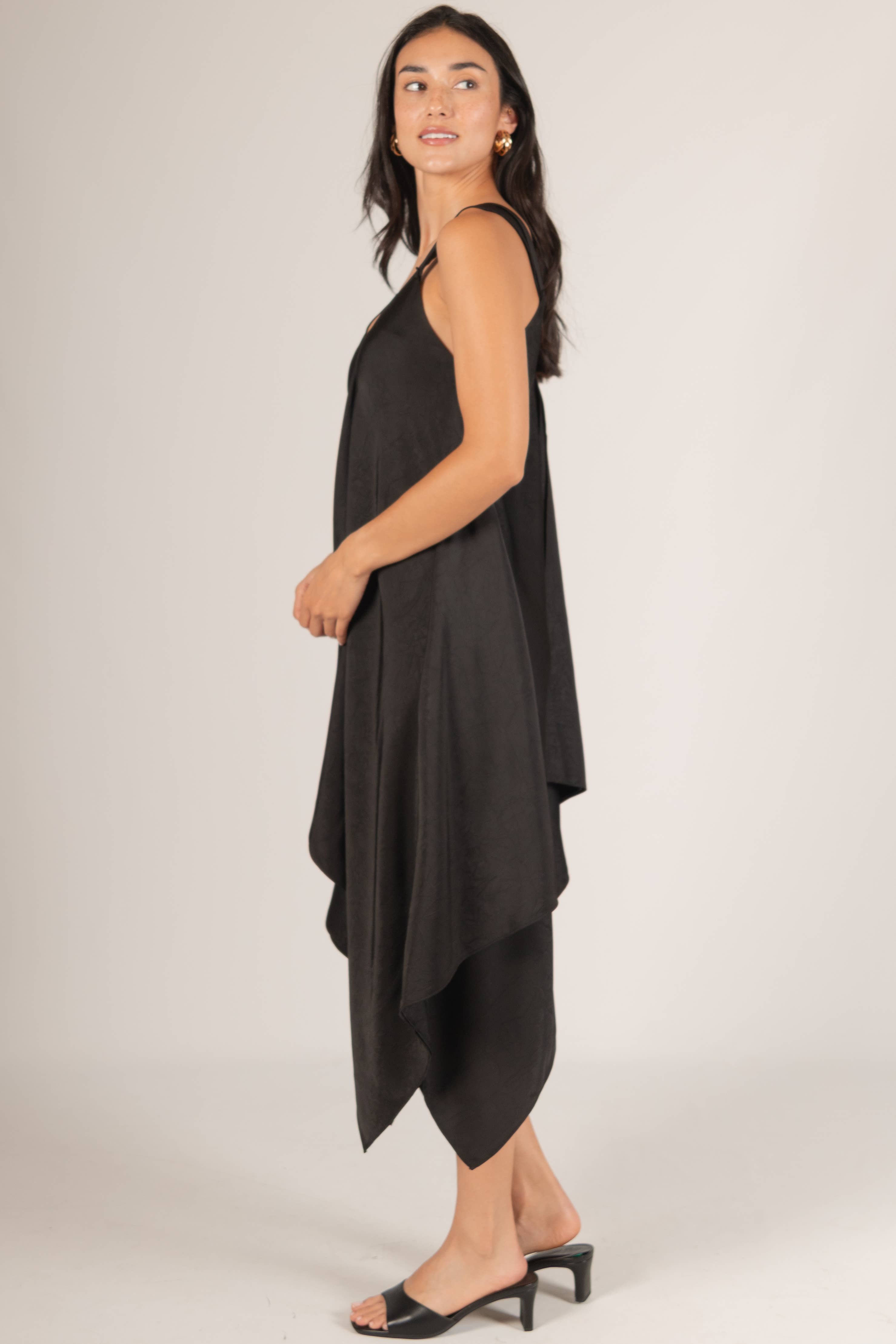 Before You Collection - Wholesale Dress - Women's - Textured Satin V-Neck Sharkbite Hem Dress4