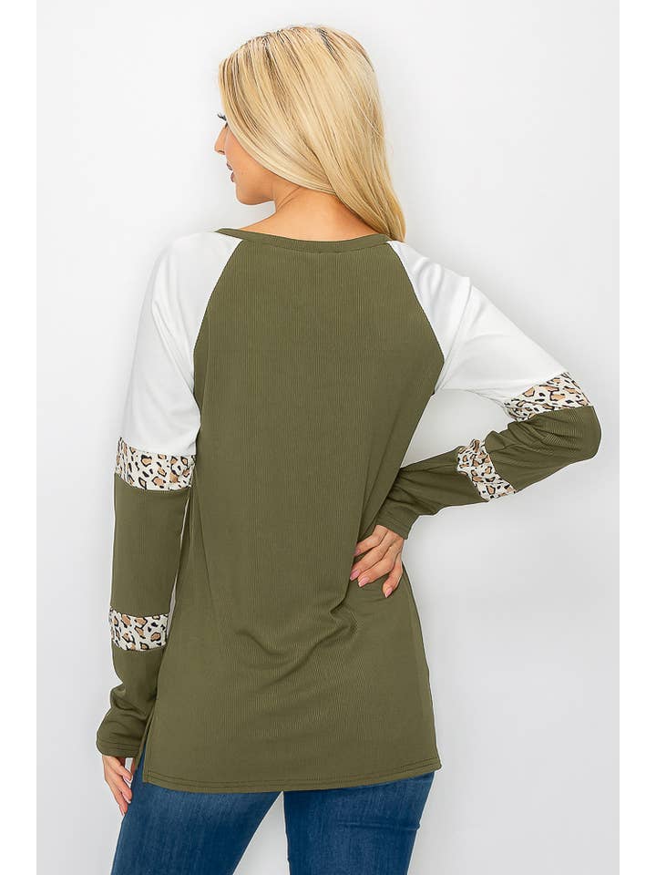 ePretty - Wholesale Tunic - Women's - G4-TP2153 Ribbed Leopard Color Block Long Sleeve Top8