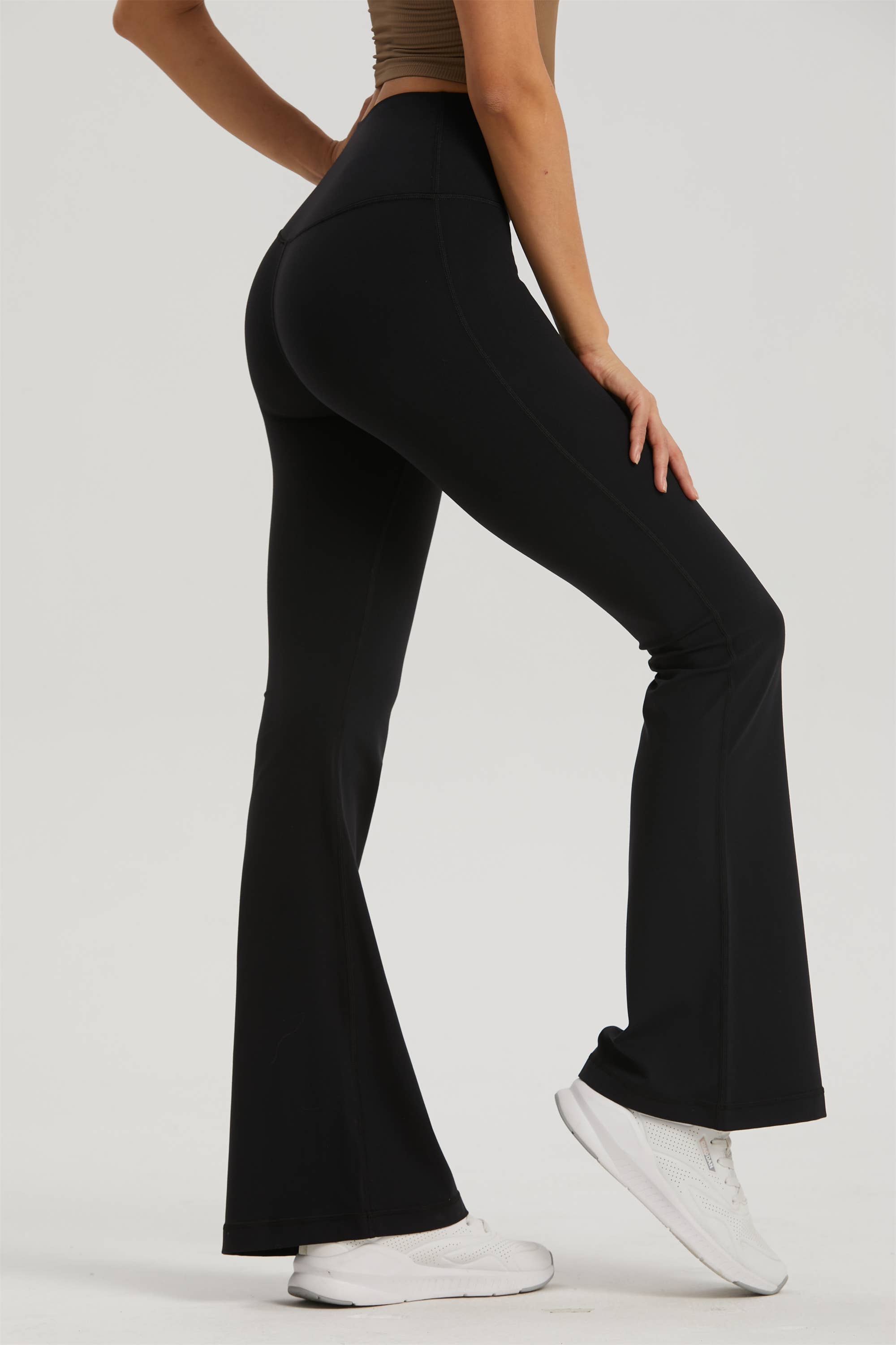 91thelabel - Vente Pantalon de sport – femme - Pantalon de yoga taille haute évasé sculptant Athena10