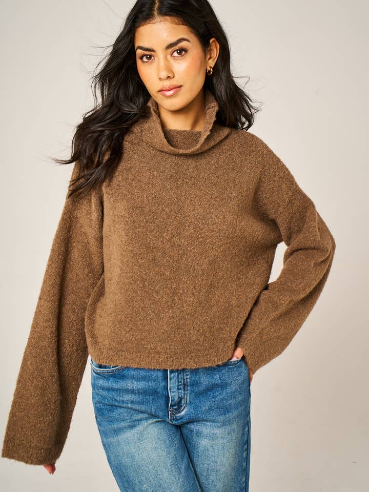 Sienna Boxy Cropped Ladies Sweater Alpaca Wool for wholesale by Noa & Rain