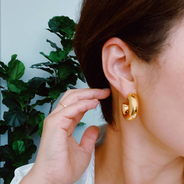 Ellison+Young - Wholesale Hoop Earrings - Polished Hollow Daily Hoop Earrings6