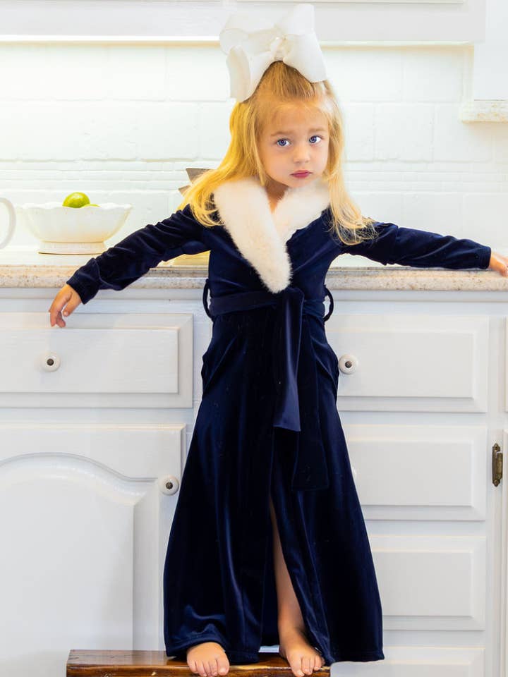 Noël 2025 - Peignoir à bordure en fourrure pour filles - Marine pour la vente par Sugar Bee Clothing