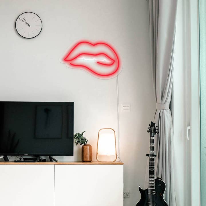 Neon Sign Biting Lips - Pink LED Lights Wall Art for wholesale by L10 Brand EU