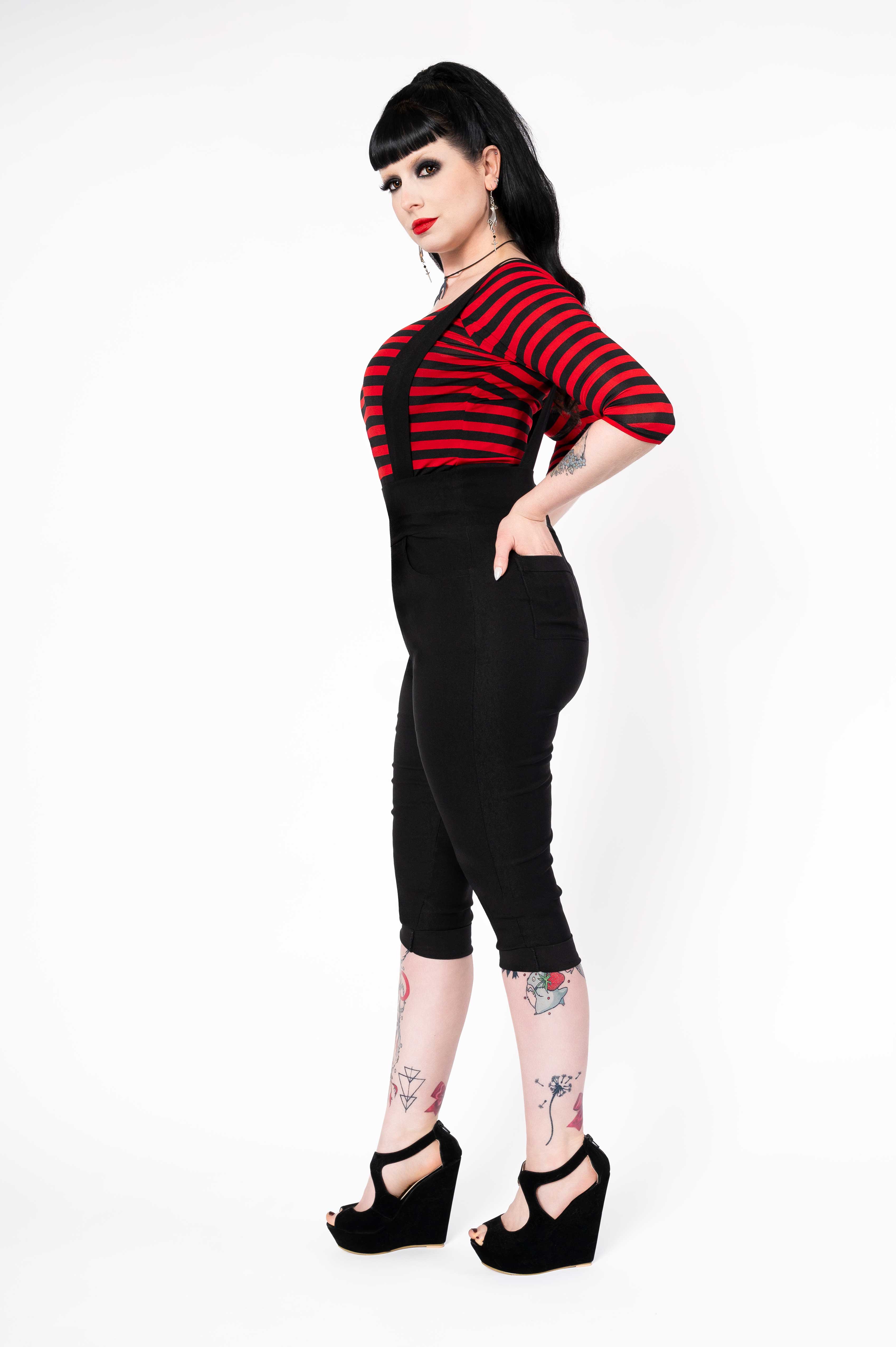 Putré-Fashion - Wholesale Shorts - Women's - Mansfields capris - Black1