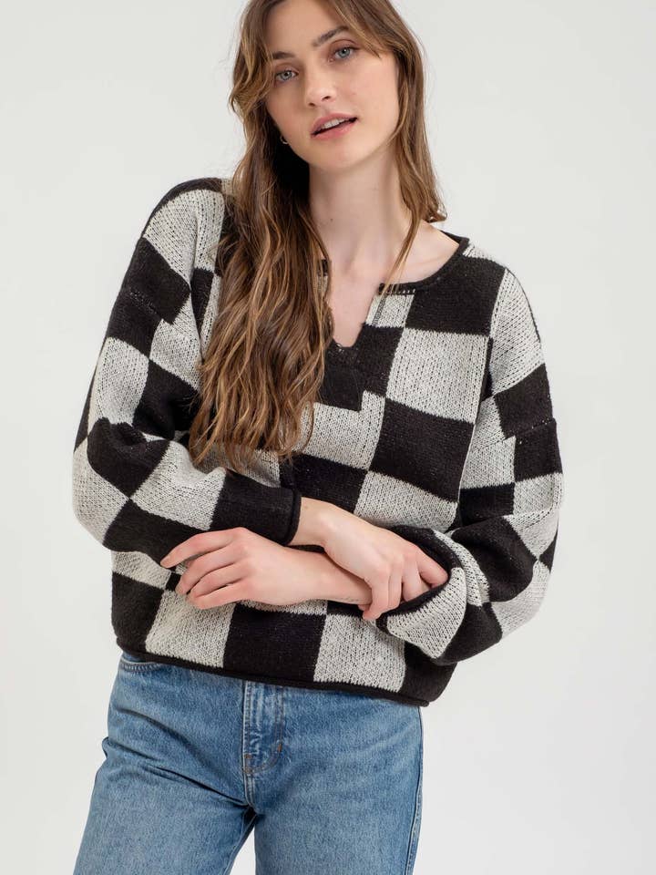 Blu Pepper - Wholesale Knit Sweater - Women's - CHECKERED SPLIT NECK LONG SLEEVE KNIT SWEATER