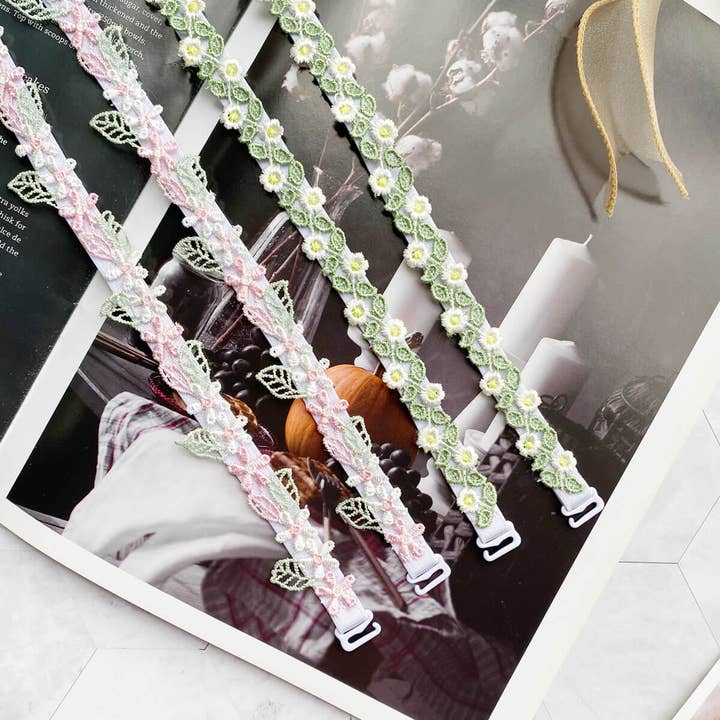 Søde blomsterblonde bh-stropper til boutique lingeributikker for engroshandel hos MolyStory