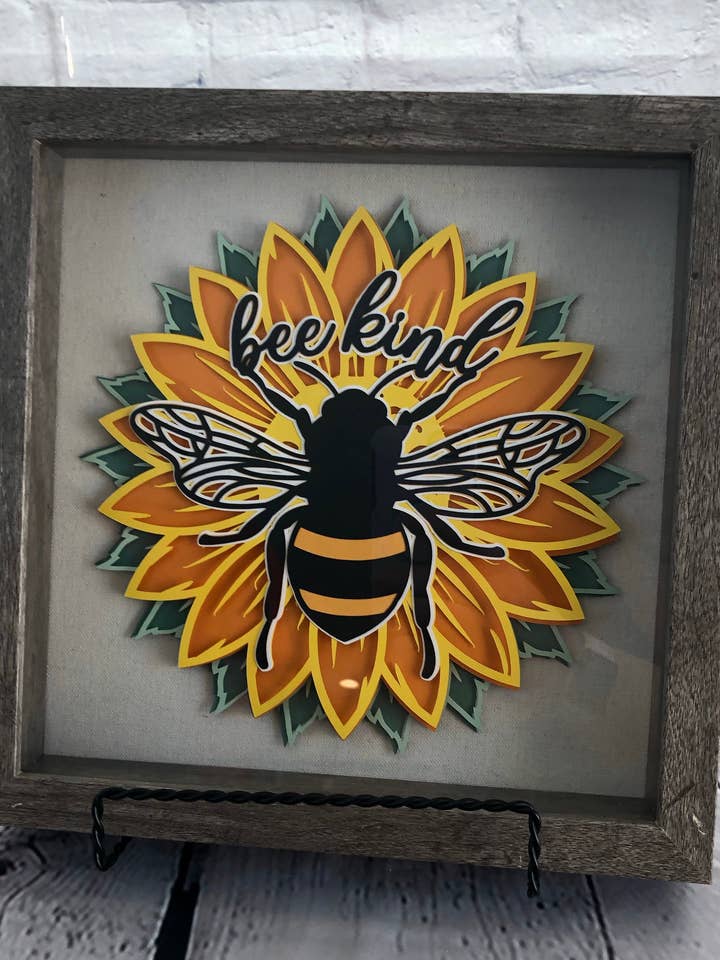 Sii gentile, arte su carta 3D, shadowbox per la vendita all'ingrosso da parte di Olivia Reagan Designs